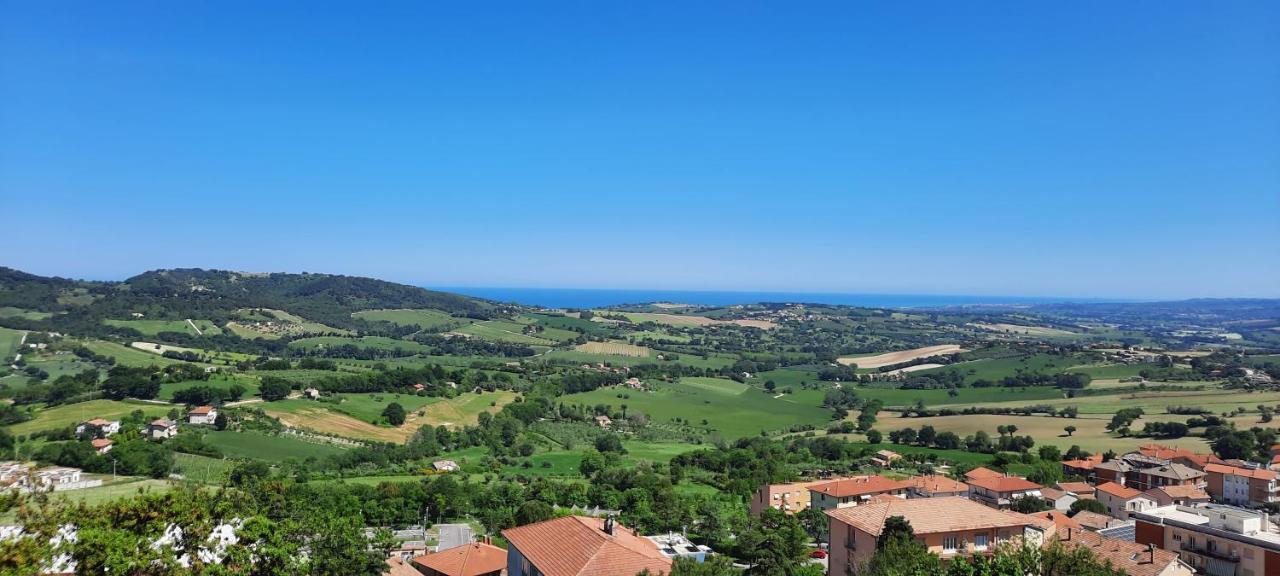 Appartamento In Contesto Esclusivo In Pieno Centro Камерано Экстерьер фото